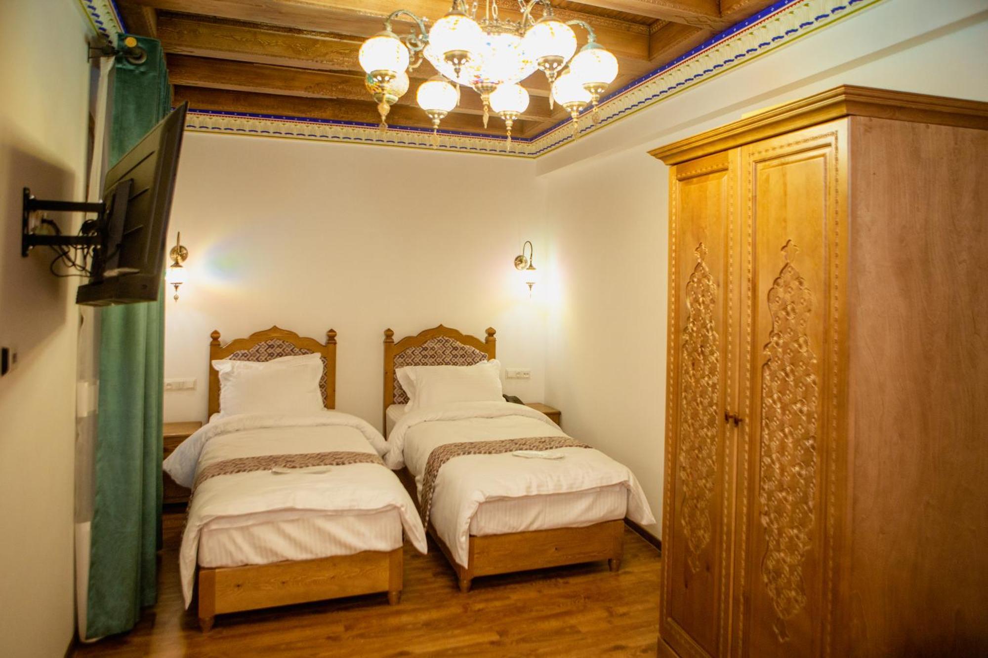 Istat Boutique Hotel Bukhara Bagian luar foto