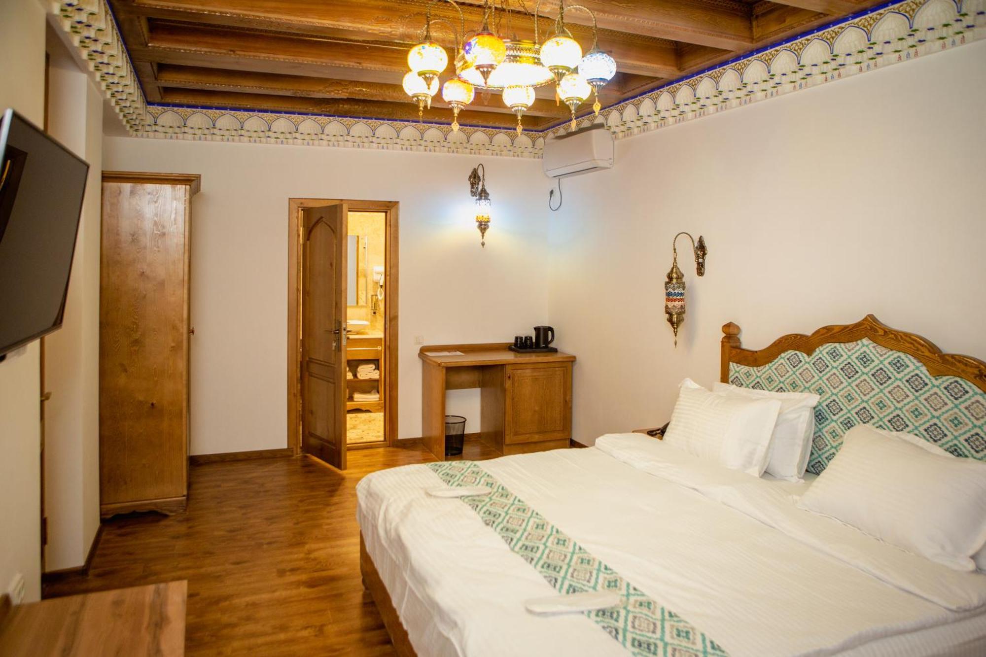 Istat Boutique Hotel Bukhara Bagian luar foto