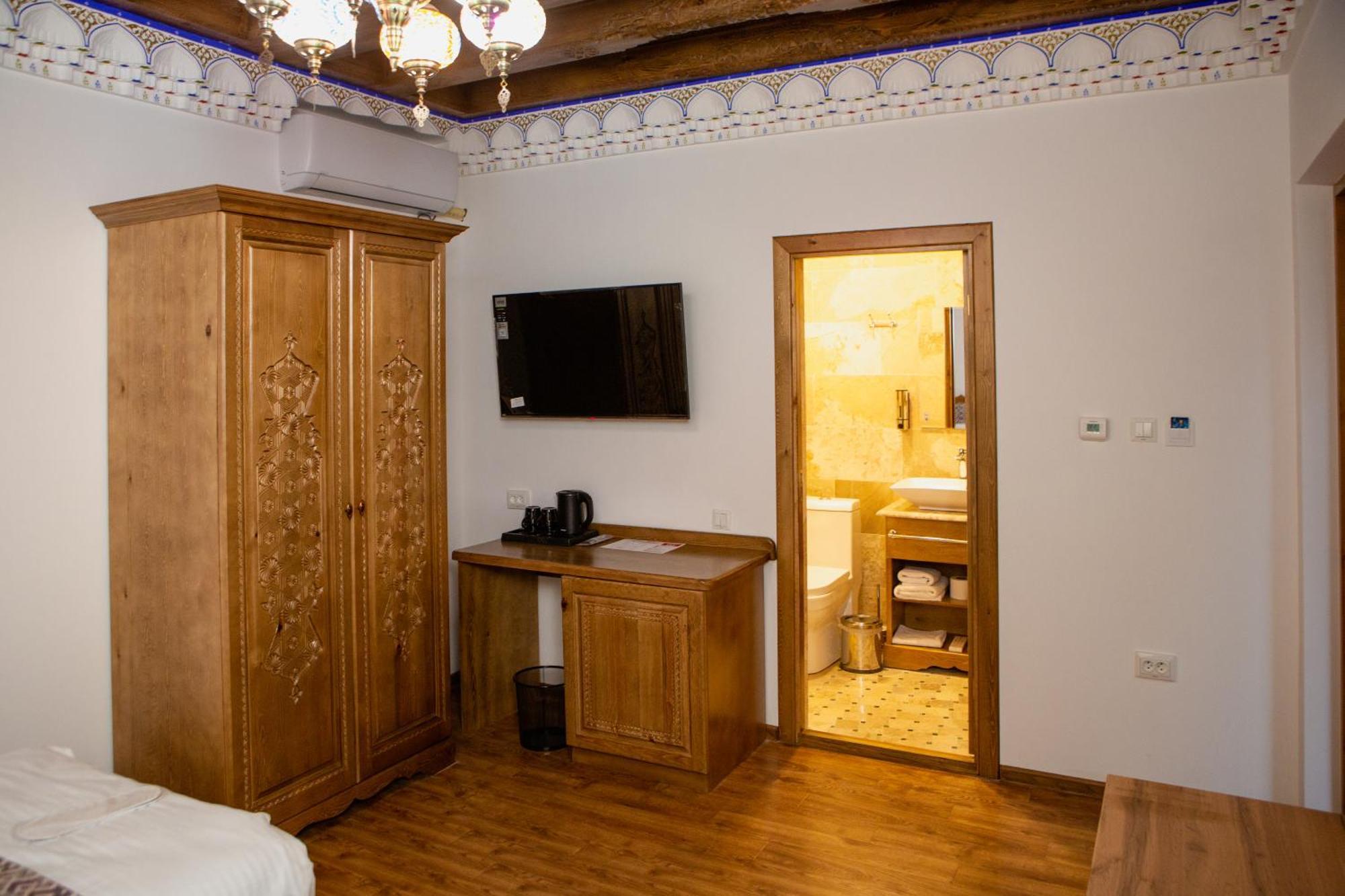 Istat Boutique Hotel Bukhara Bagian luar foto