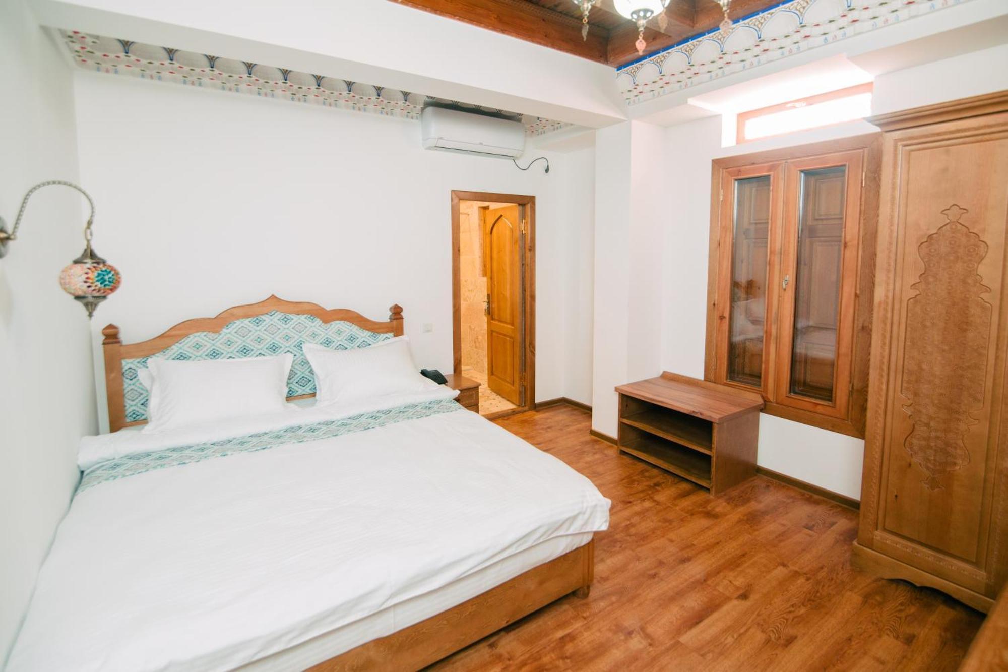 Istat Boutique Hotel Bukhara Bagian luar foto