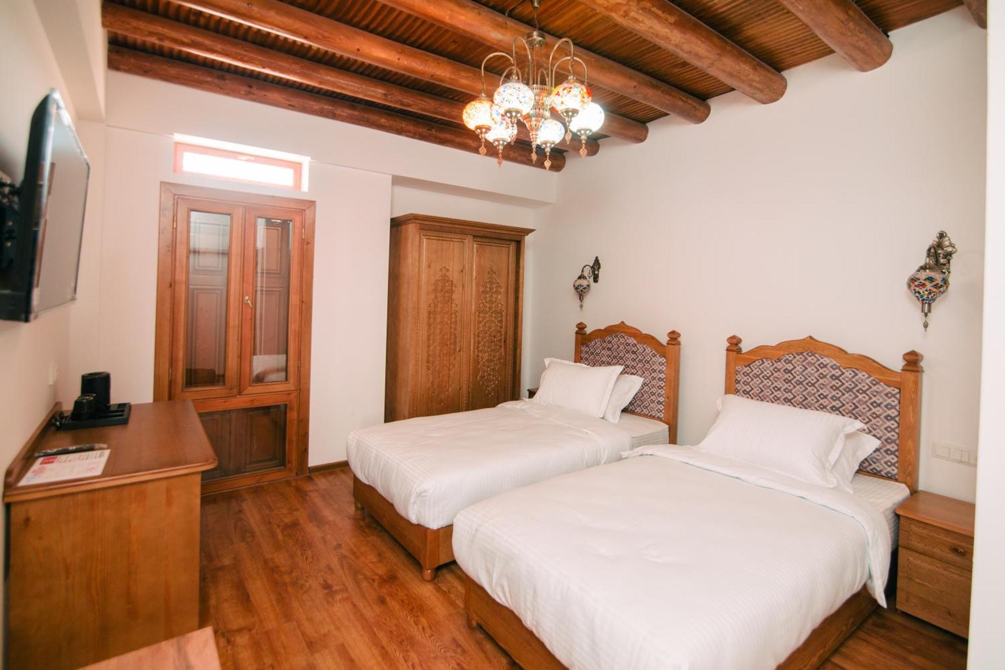 Istat Boutique Hotel Bukhara Bagian luar foto