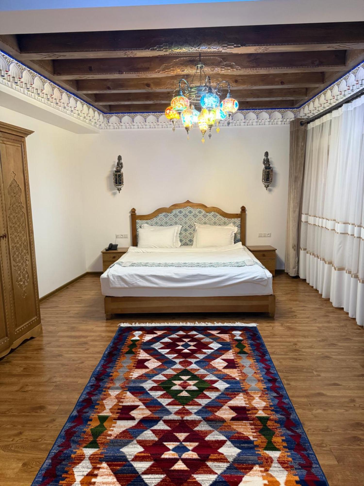 Istat Boutique Hotel Bukhara Bagian luar foto