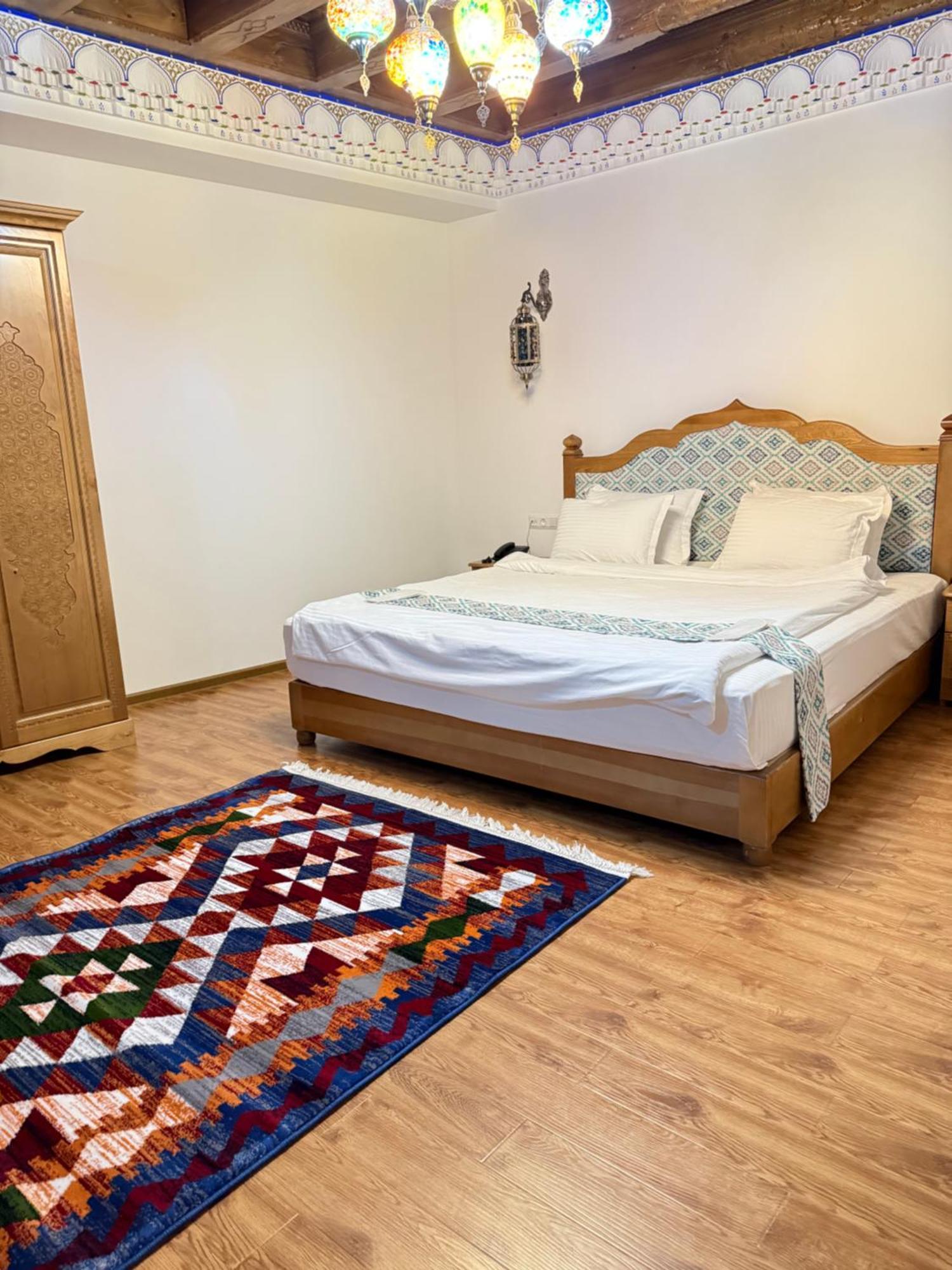 Istat Boutique Hotel Bukhara Bagian luar foto