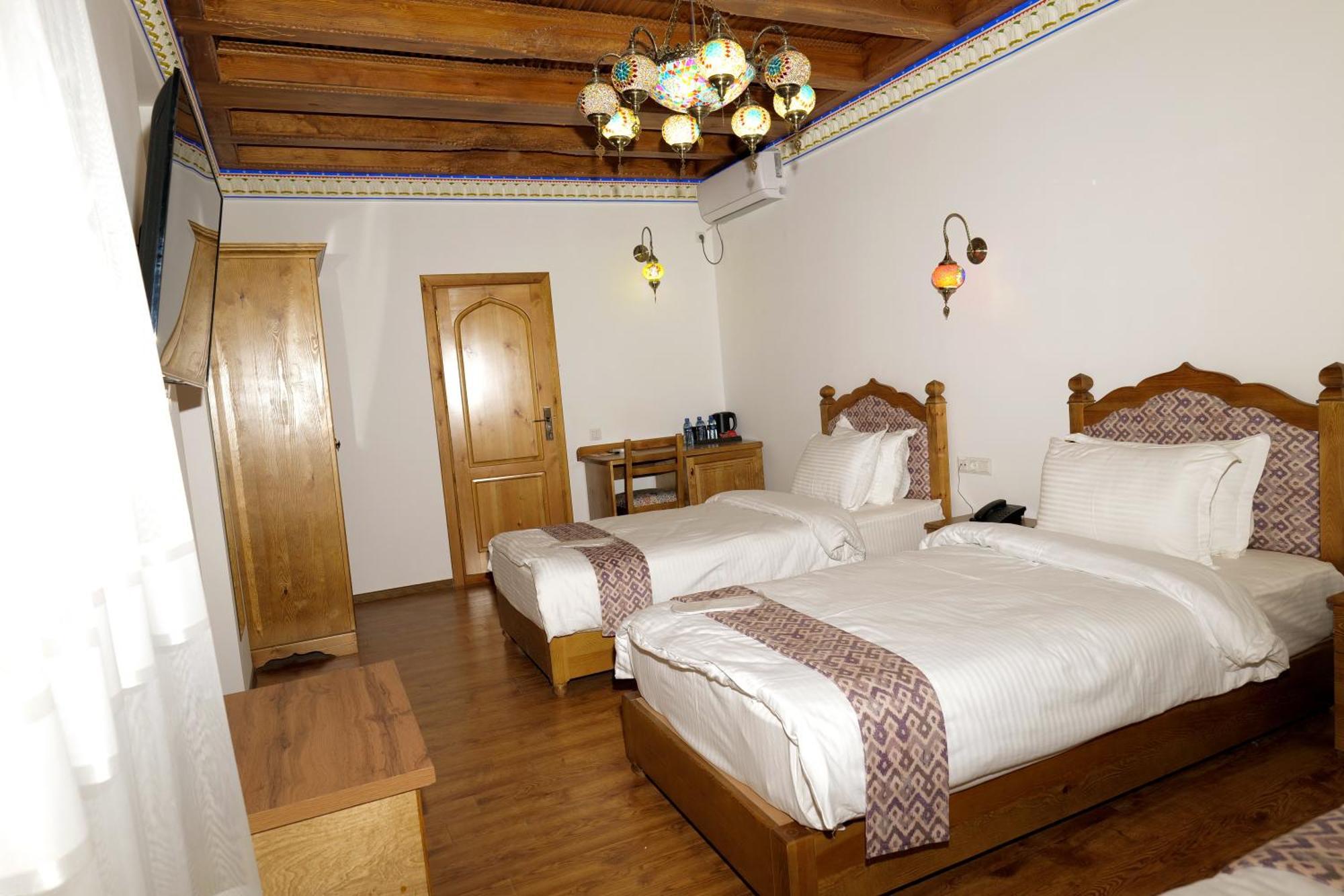 Istat Boutique Hotel Bukhara Bagian luar foto