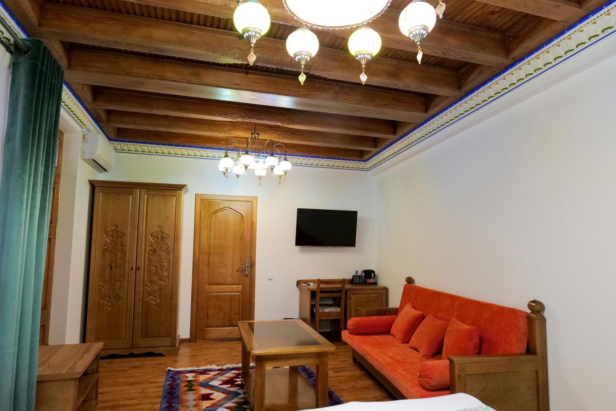 Istat Boutique Hotel Bukhara Bagian luar foto